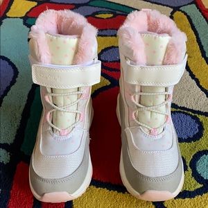 Carters Snow Boots (kids) NEW!!!